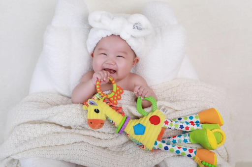 句容家和万事兴宋香怀孕